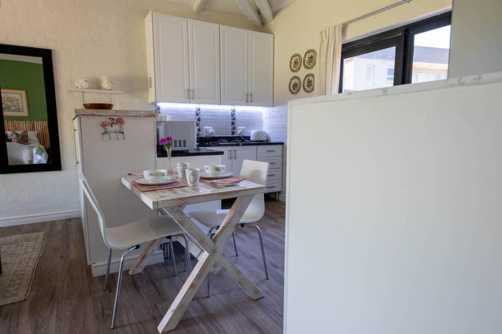 The Amaryllis Luxury Apartment Bella Donna Bettyʼs Bay Exterior foto